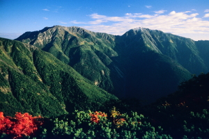 富士見平付近から荒川三山 富士見平付近から荒川三山